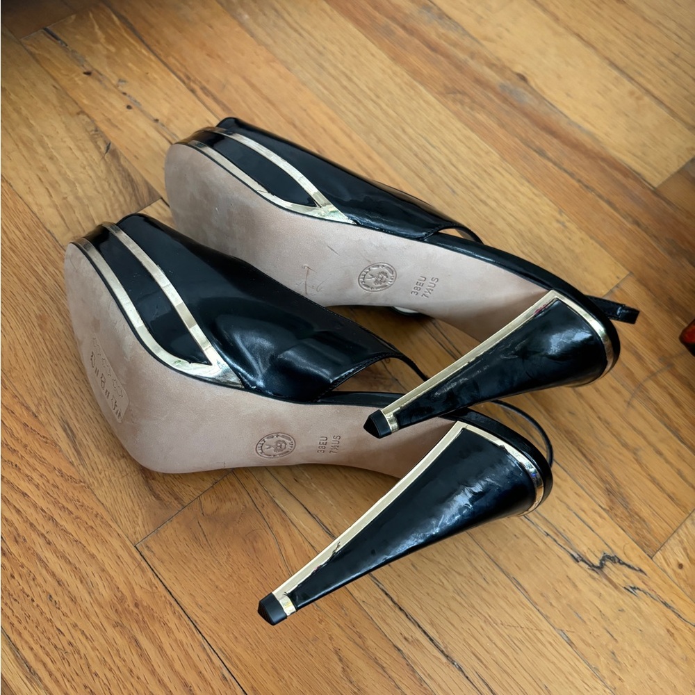 vintage Bally patent leather heels - Picture 7 of 7